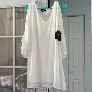 Bnwt Lulus A line open sleeve White Party dress size S